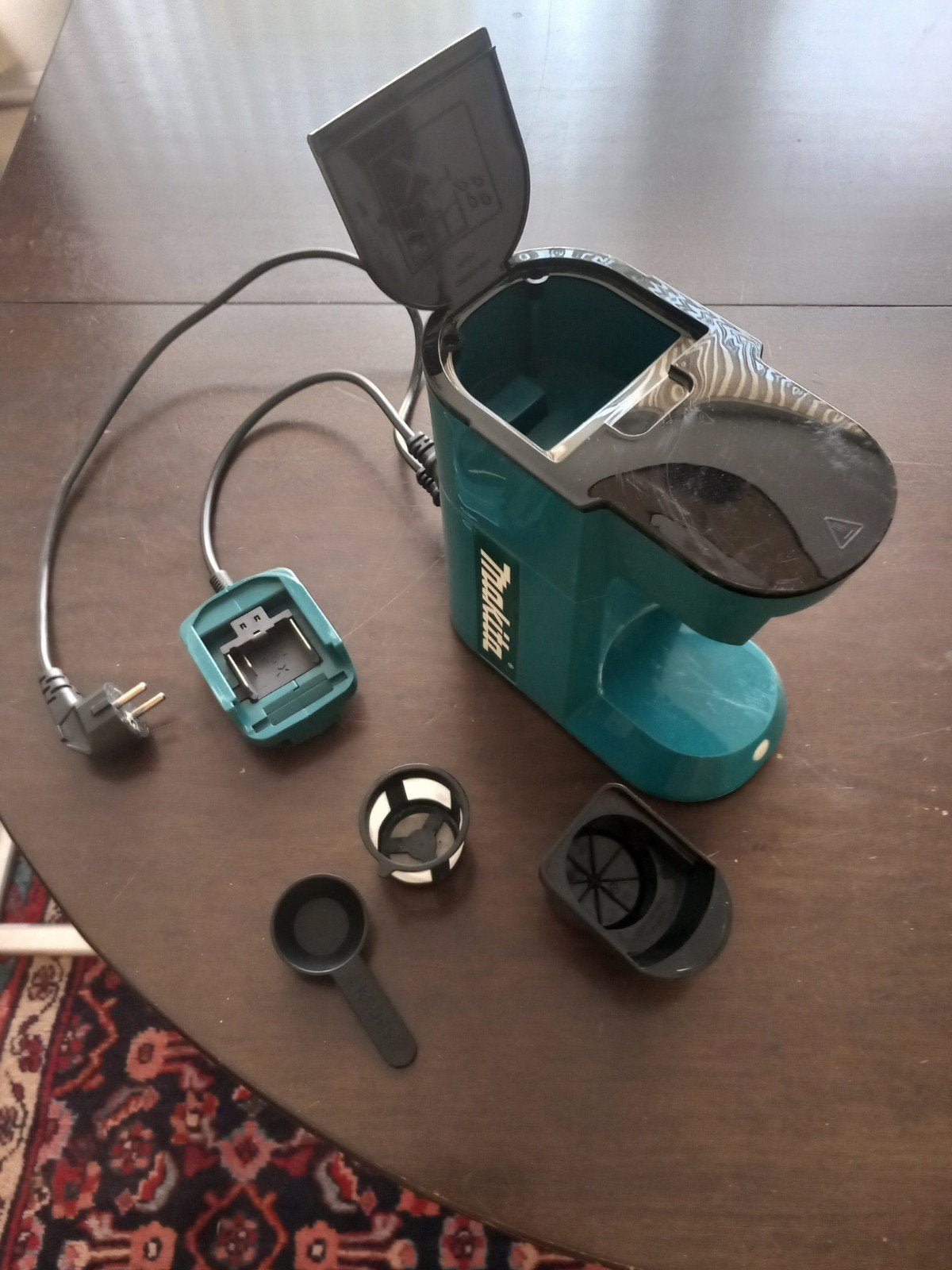 Makita Koffiezetapparaat DCM501Z - Draagbaar en Robuust, Witgoed en Apparatuur, Koffiezetapparaten, Koffiemachine, Ophalen of Verzenden