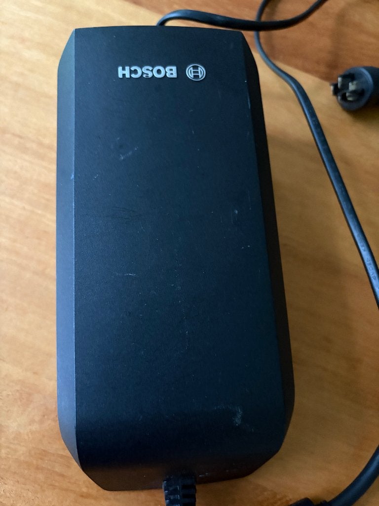 Bosch snellader (Fast Charger BSC250), Fietsen en Brommers, Gebruikt