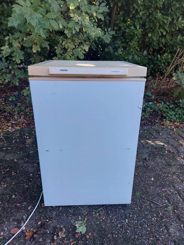 Vrieskistje Gratis Zanussi werkend vriezer, Vrieskist, Gebruikt, Minder dan 60 cm, Vrijstaand
