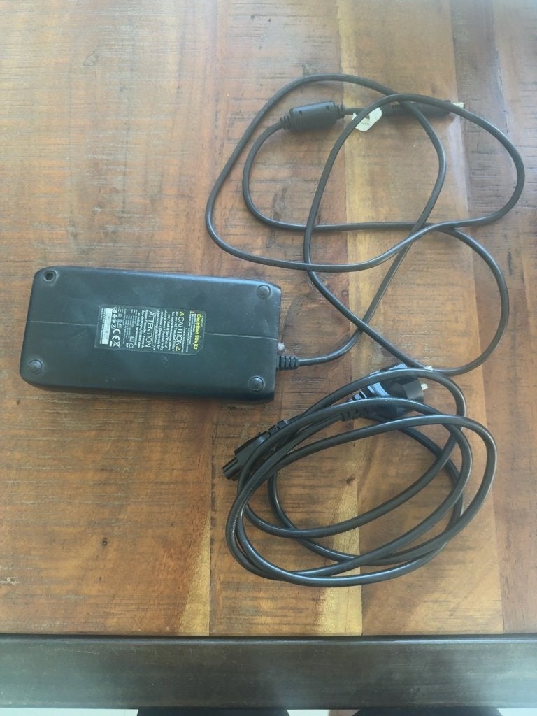Electrified S2/X2 Oplader, Fietsen en Brommers, Ophalen of Verzenden, Zo goed als nieuw