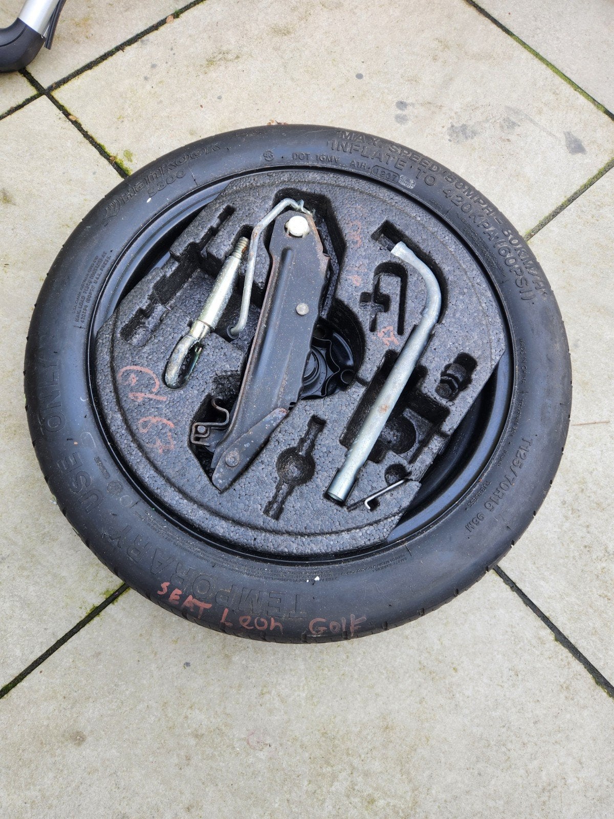 Reservewiel met krikset voor Seat Leon / Golf 7, Auto diversen, Krikken, Ophalen