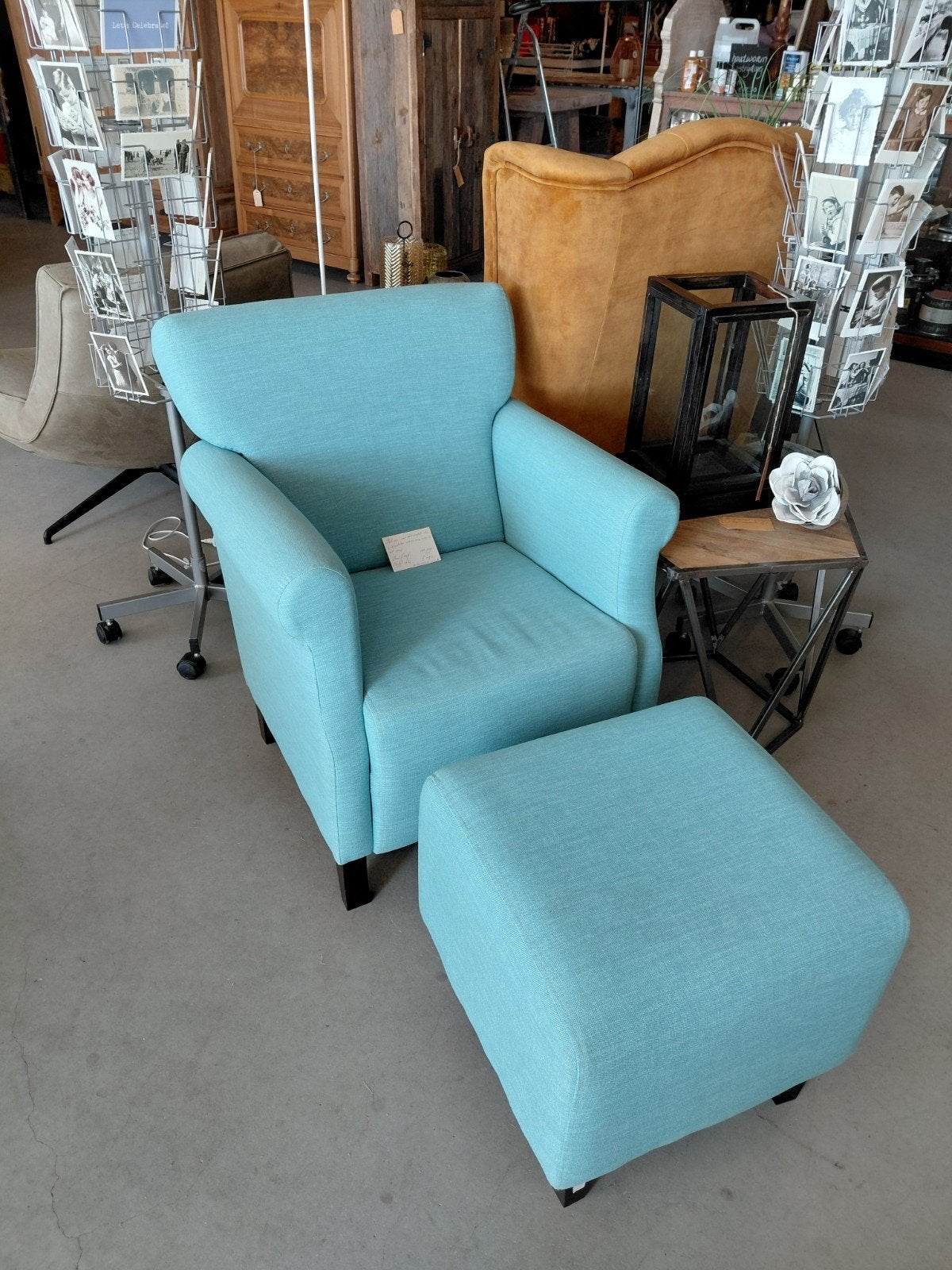 Grote showroom met fauteuils, barkrukken en armstoelen, Ophalen, Info@sytsma.nl, Sytsma mooi in wonen, 75 tot 100 cm