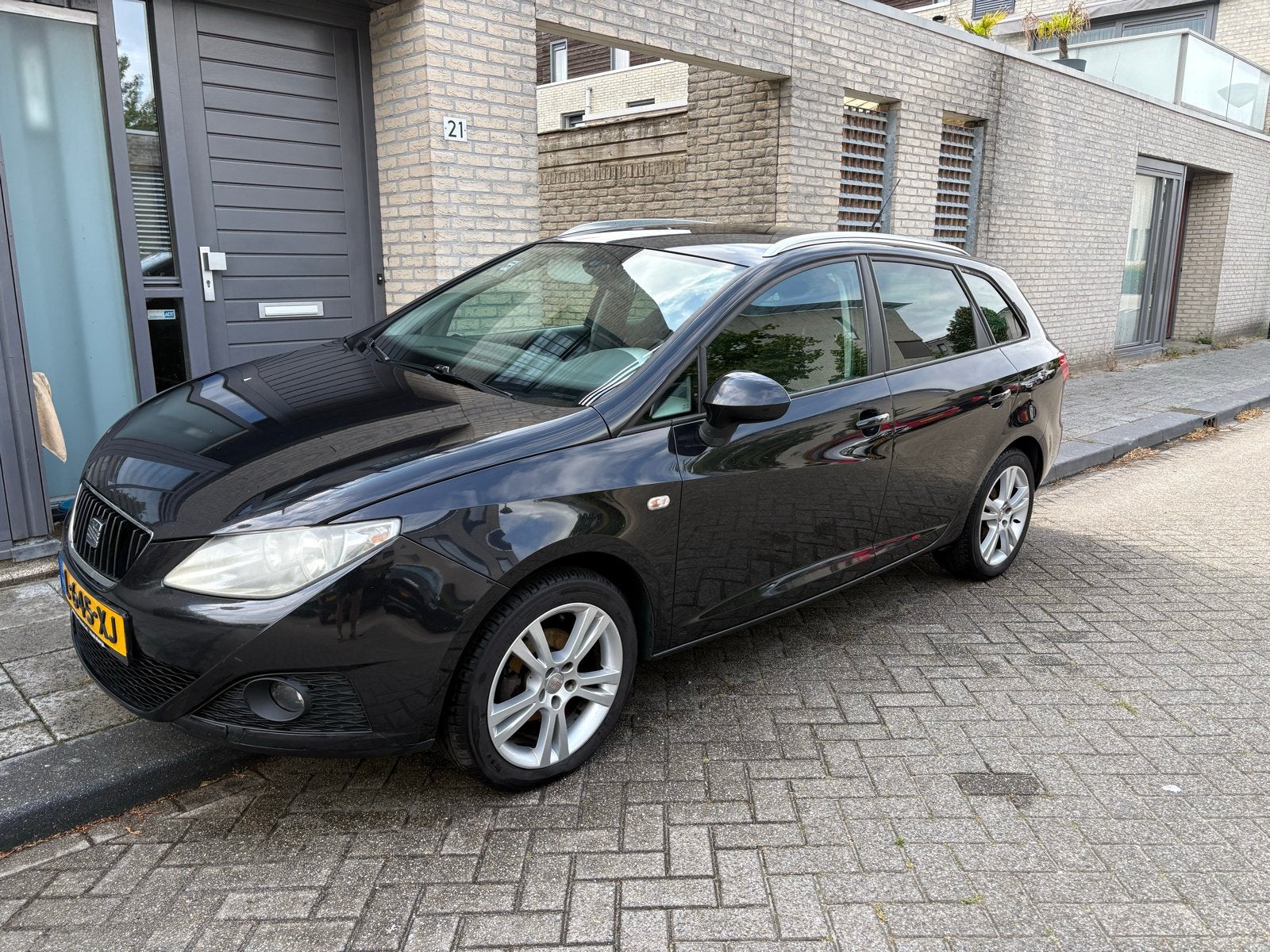 Seat Ibiza SC 1.4 met LPG G3 – probleem met het koelsysteem., 40 €/maand, Zwart, Stationwagon, Particulier