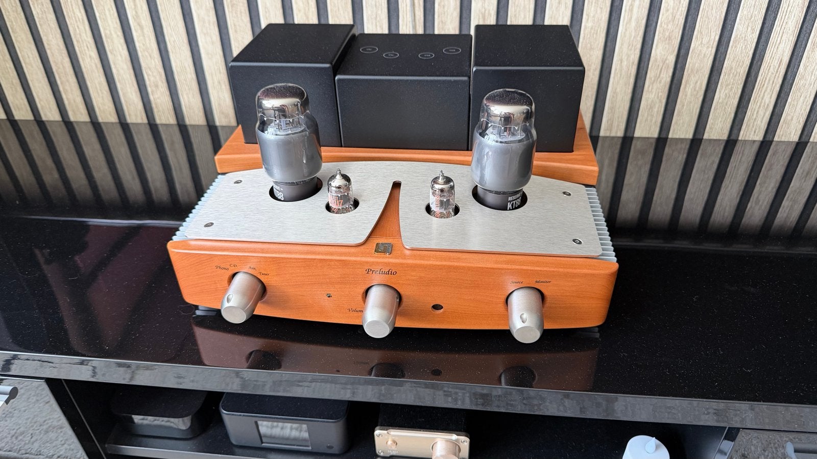 Unison Research Preludio buizenversterker, Zo goed als nieuw, Ophalen, Overige merken, Minder dan 60 watt