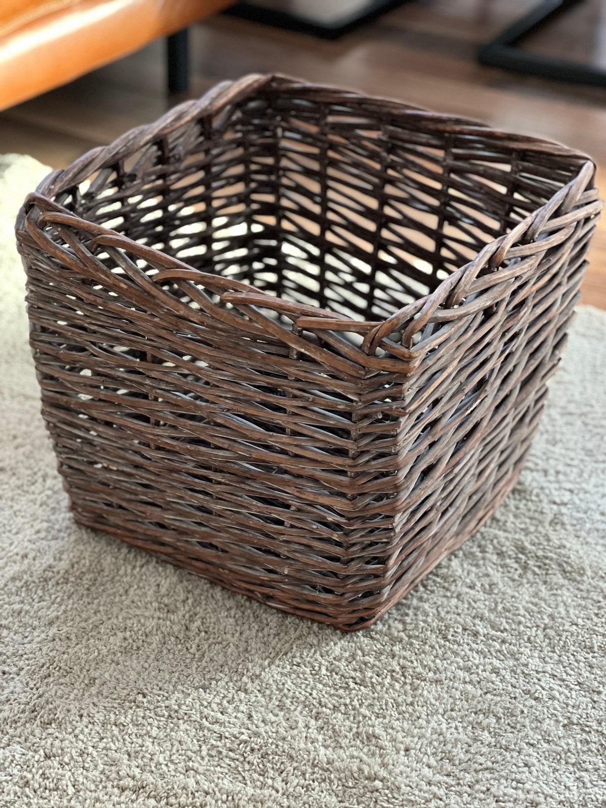 Rieten opbergmand / wicker mand – stevig en decoratief, Ophalen, Zo goed als nieuw, Rond, Riet