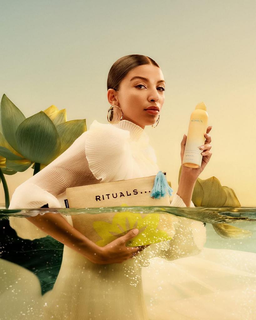 Rituals Seshen foam & cotton velvet pouch 💛🩵 Nieuw!, Sieraden, Tassen en Uiterlijk, Uiterlijk | Lichaamsverzorging, Ophalen of Verzenden