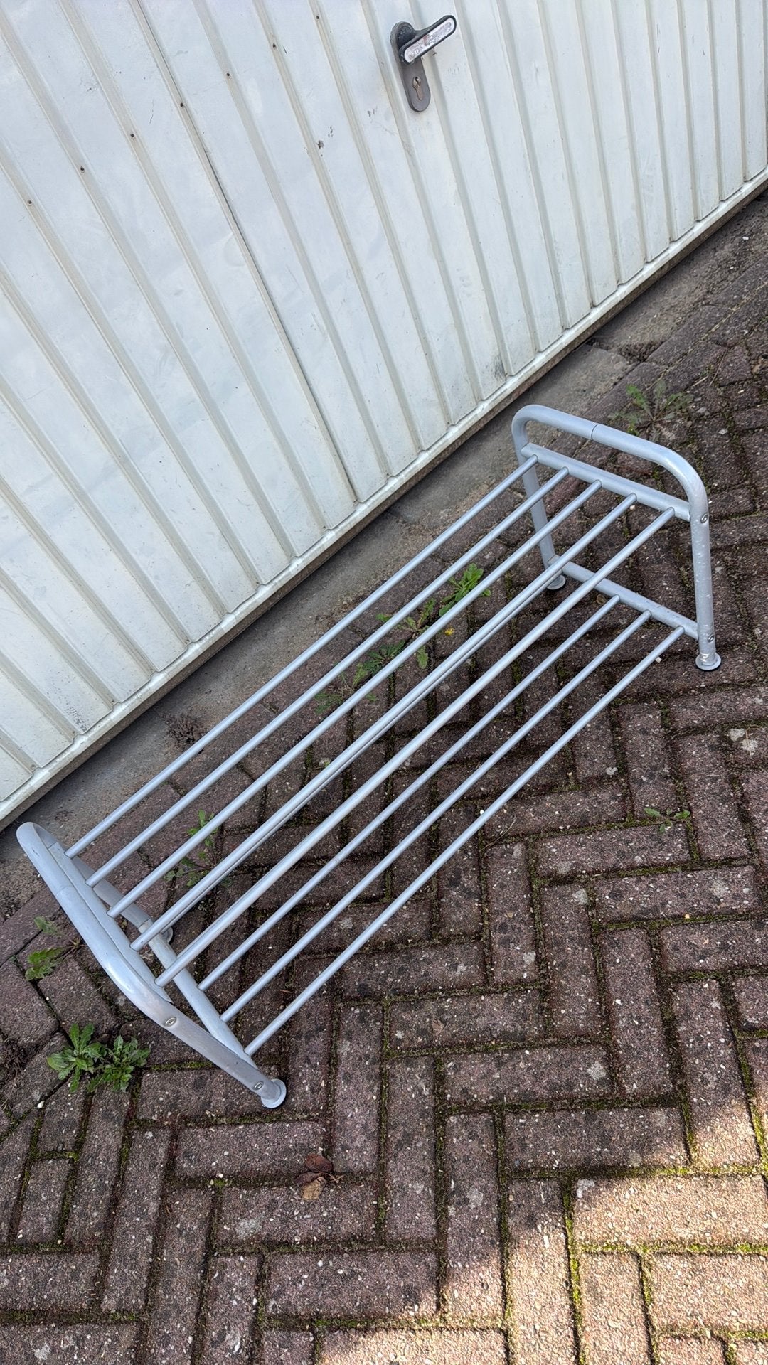 Schoenenrek, Ophalen, Zo goed als nieuw
