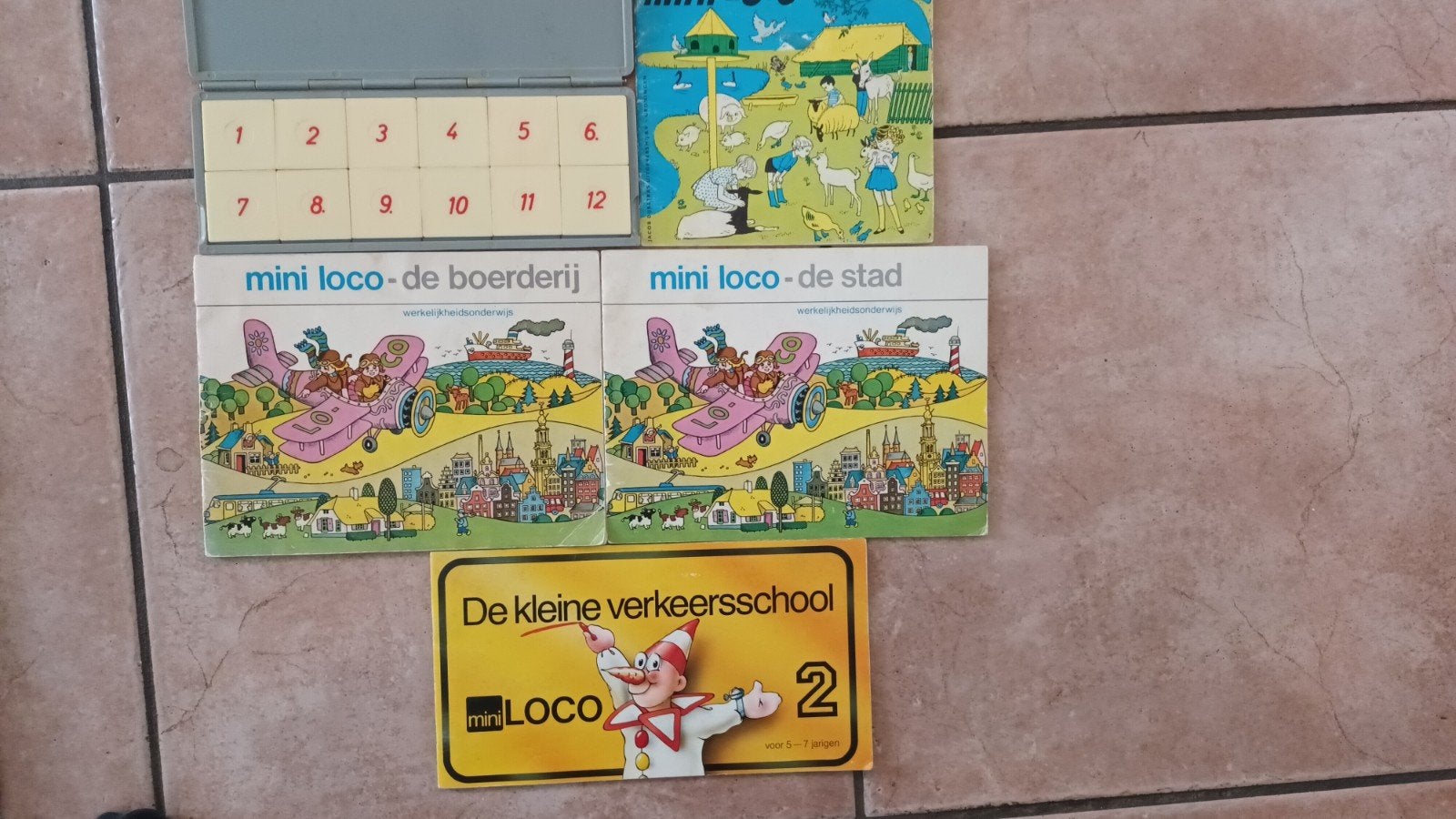 mini loco doos met 4 boekjes, Ophalen