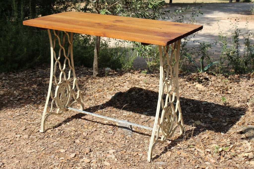 Brocante - Tintelende bistro-tafel / sidetable!, Huis en Inrichting, Ophalen, Gebruikt, 50 tot 100 cm, Grenenhout