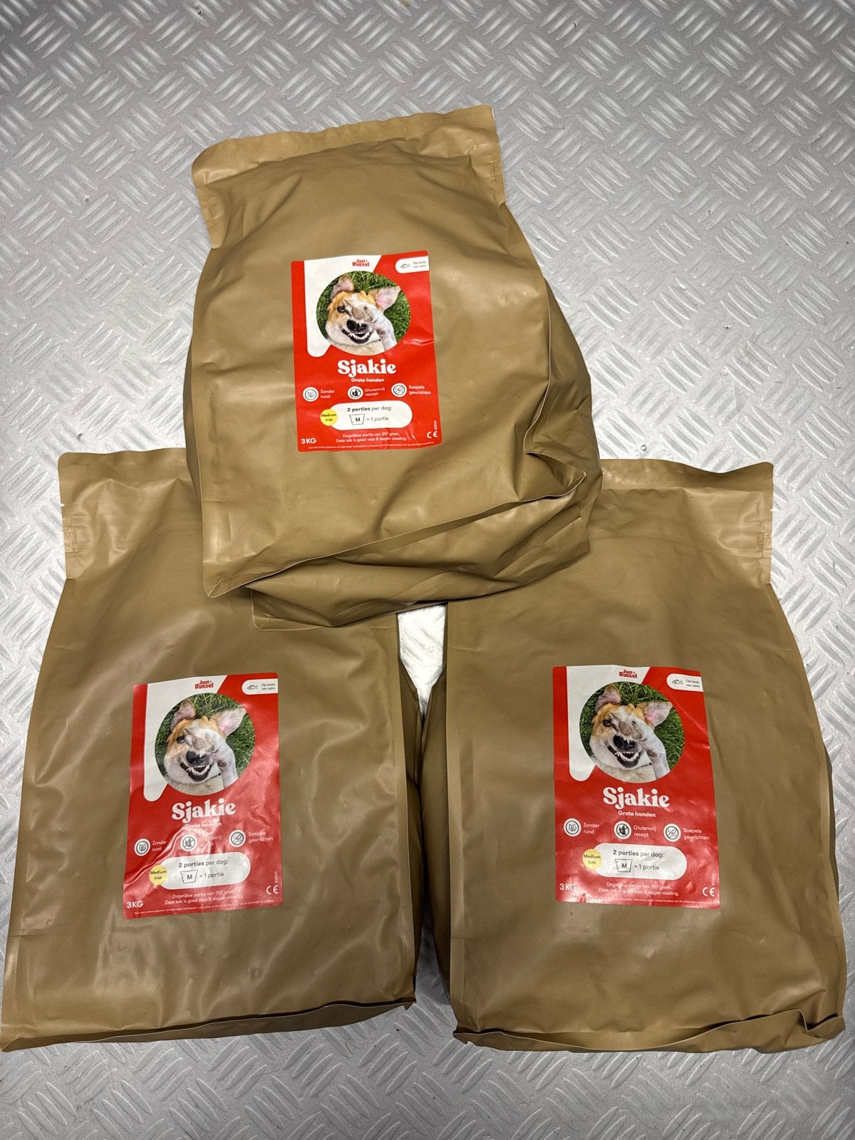 Hondenvoer glutenvrij (zalm), Ophalen, Hond