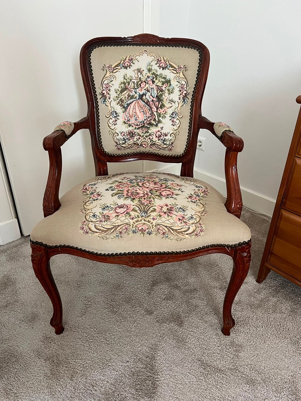 Antieke fauteuil met geborduurde bekleding, Antiek en Kunst, Ophalen