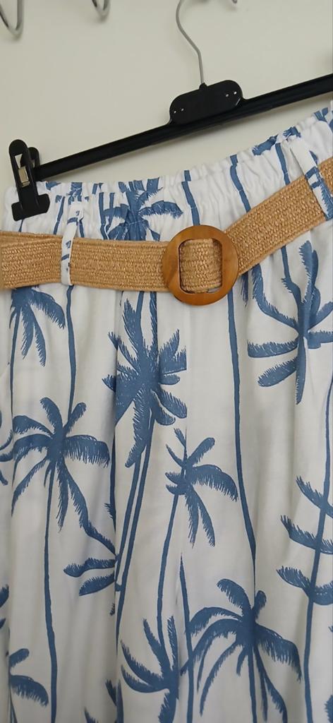 NEW COLLECTION 2 nieuwe broeken met riem erbij maten M, Maat 38/40 (M), Overige kleuren, Verzenden, Nieuw