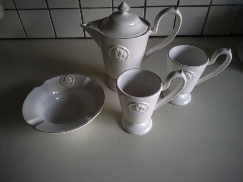 Riverdale theeset:amadeo  met schaaltje enz., Ophalen of Verzenden, Zo goed als nieuw, Overige stijlen, Schaal of Schalen