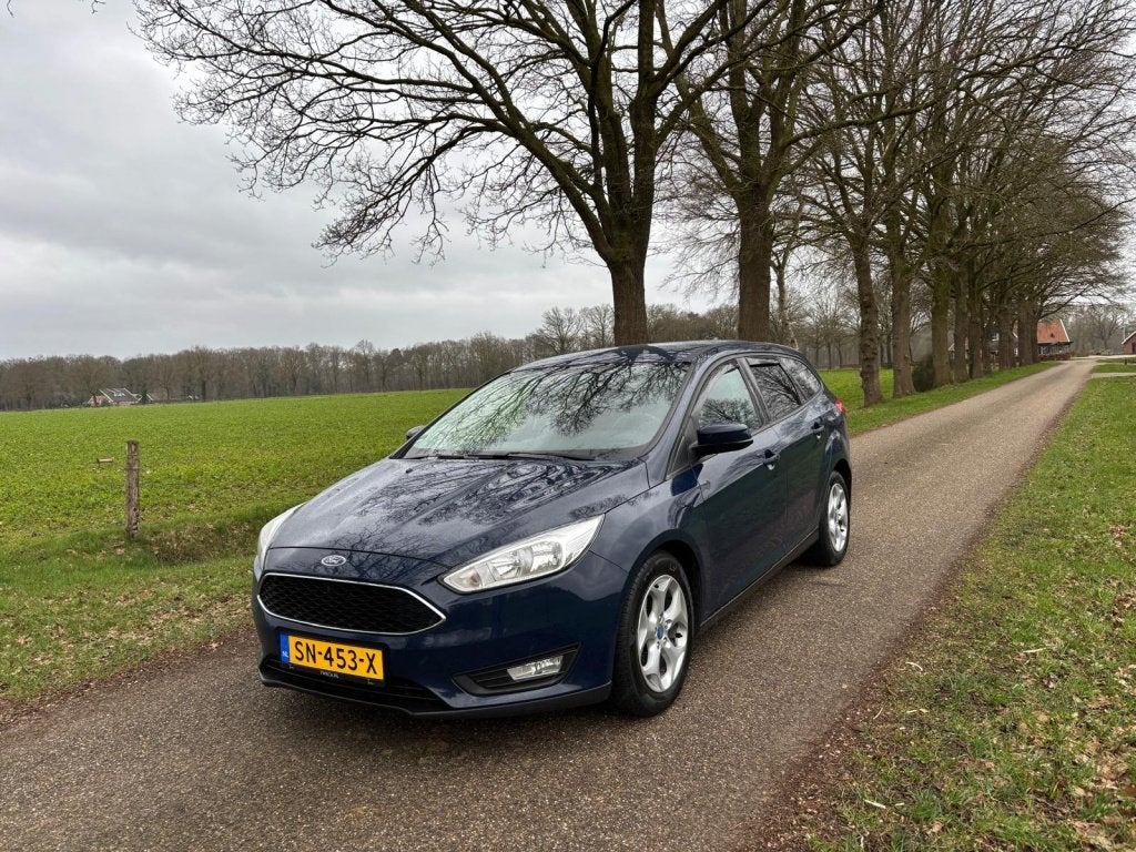 Ford Focus Wagon 1.5 TDCI Titanium | ex bpm |, Gebruikt, 4 cilinders, Blauw, Origineel Nederlands