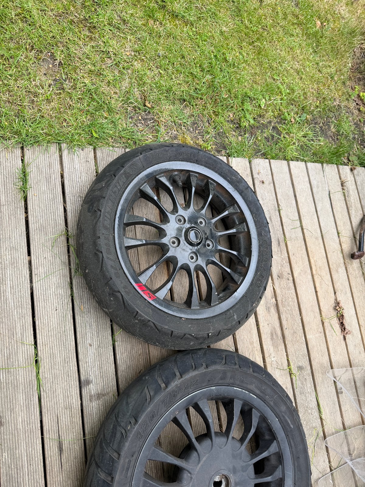 Vespa sprint banden en velgen set, Fietsen en Brommers, Ophalen of Verzenden, Overige typen, Vespa
