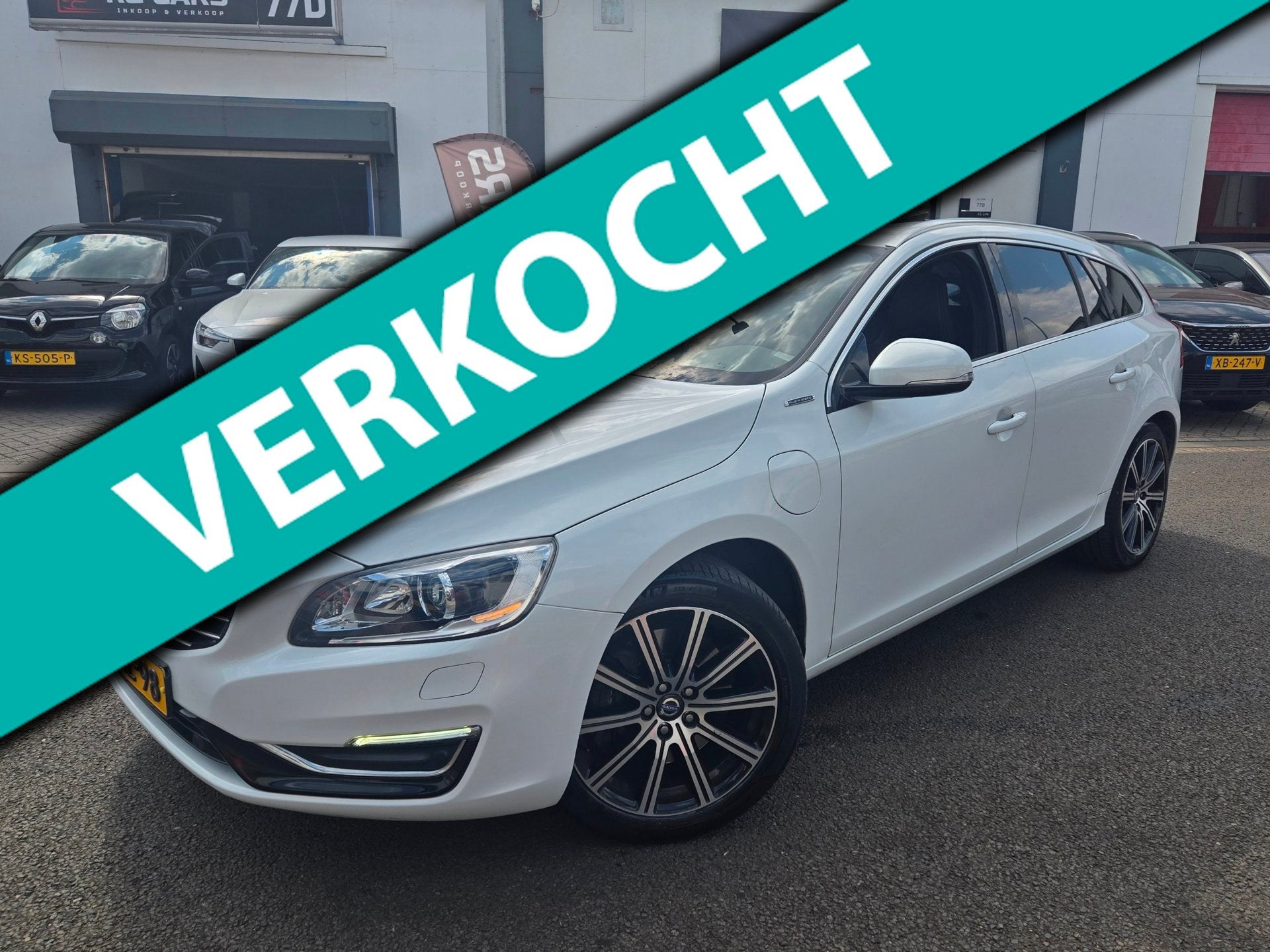 Volvo V60 2.4 D6 AWD Plug-In Hybrid Summum|Bomvol|, Auto's, Automaat, 1800 kg, Wit, 11 kWh