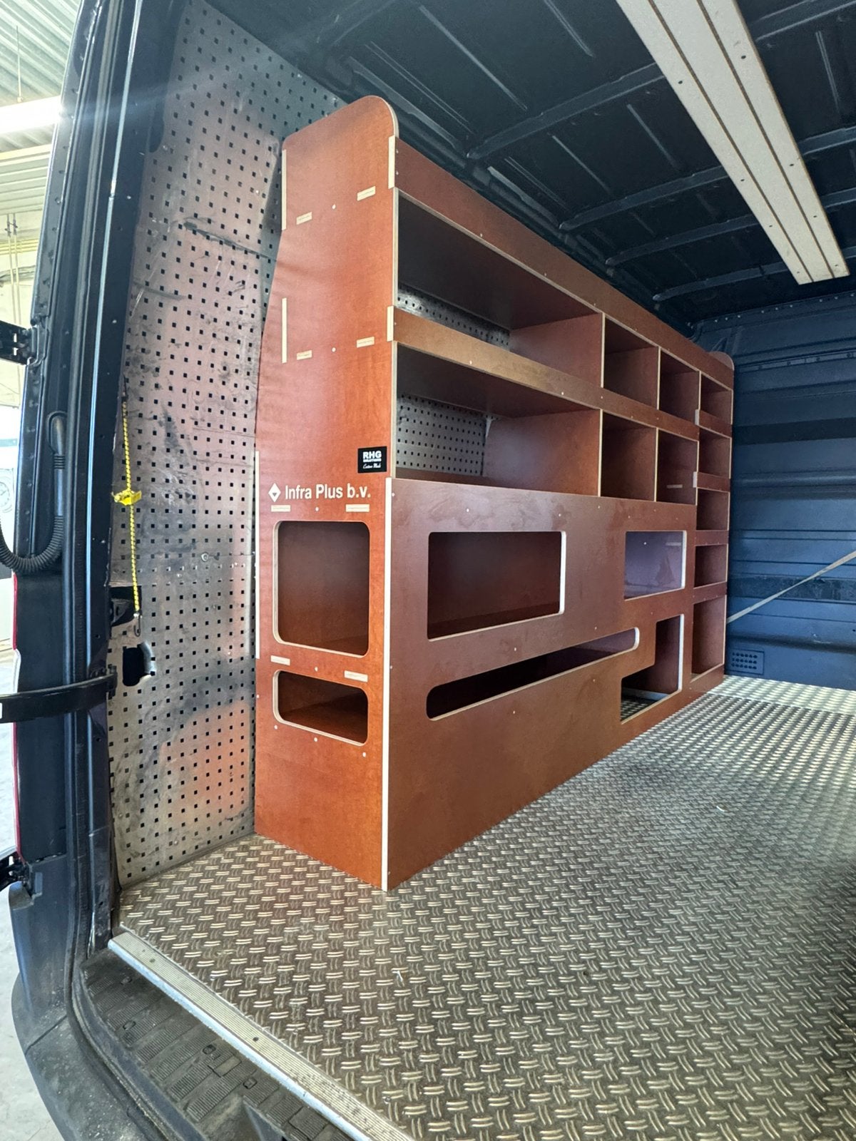 Mercedes Sprinter betimmering. Bedrijfswagen inrichting, Ophalen, Nvt, Nvt, Nvt