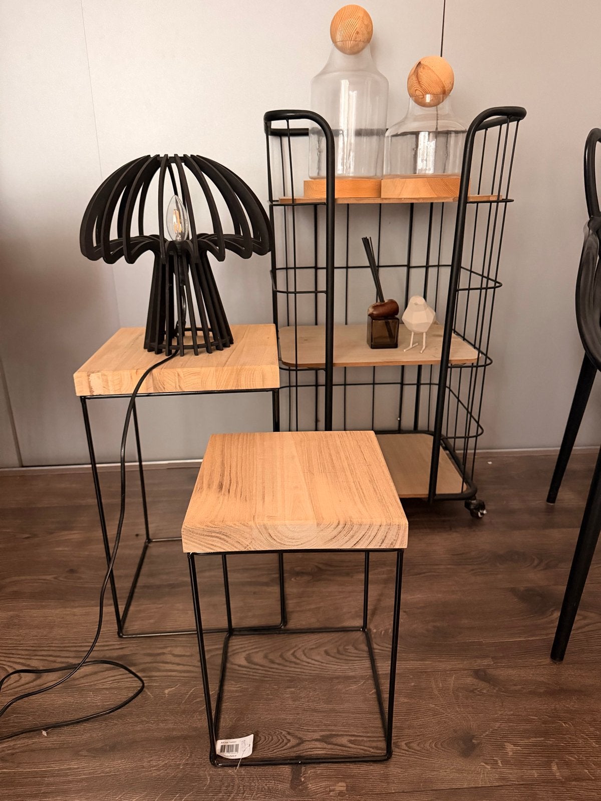 Moderne tafellamp met uniek design, E14 (klein), Ophalen of Verzenden, Zwart, Met stekker