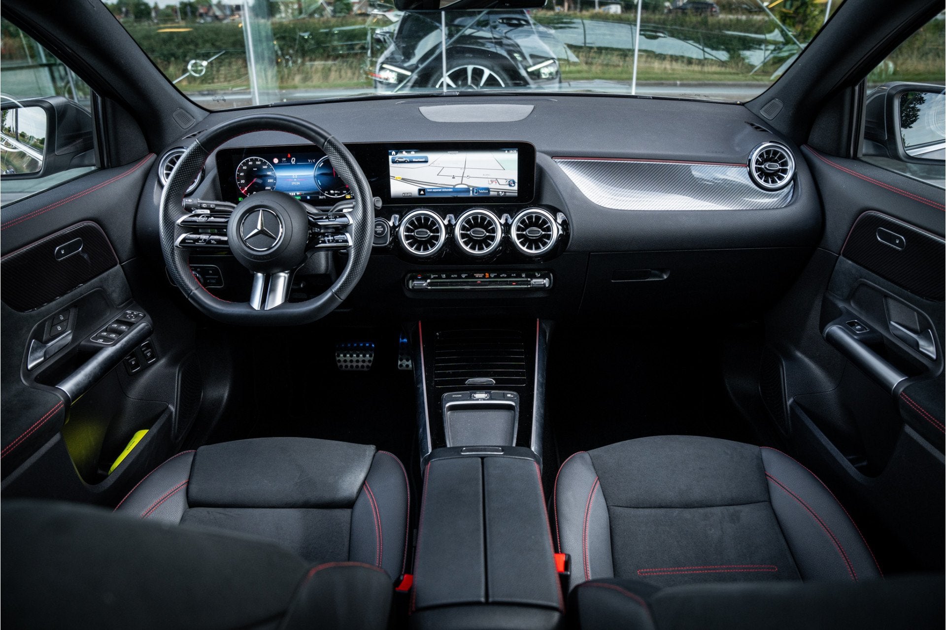 Mercedes-Benz GLA 250 e Star Edition AMG Line * Panodak * Ke, 12 maanden, Zwart, Bedrijf, Hybride Elektrisch/Benzine