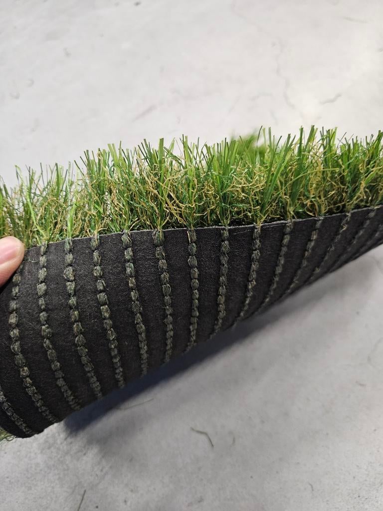 Nieuw Kunstgras 45mm nu maar €17,50 per m2 dik en zacht, Ophalen of Verzenden, Nieuw, 20 m² of meer