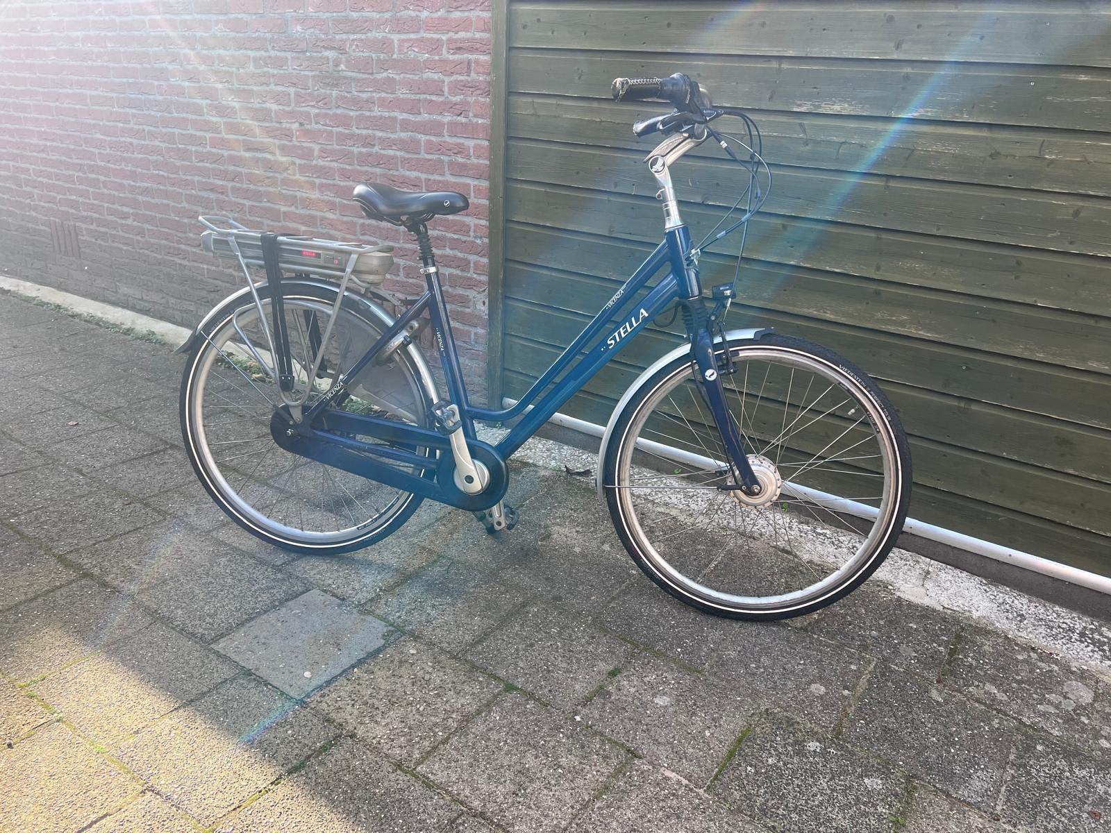 Stella Vicenza elektrische fiets, Zo goed als nieuw, 51 tot 55 cm, 50 km per accu of meer, Ophalen