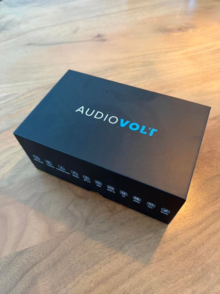 Een set van Audiovolt voor Apple Carplay in de auto, Auto diversen, Ophalen of Verzenden, Nieuw