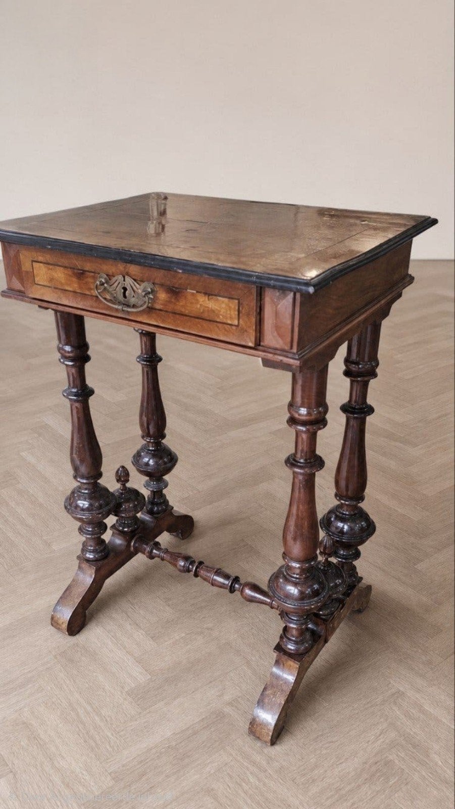 Antieke Naaitafel met Lade en Vakjes - Decoratief, Ophalen of Verzenden