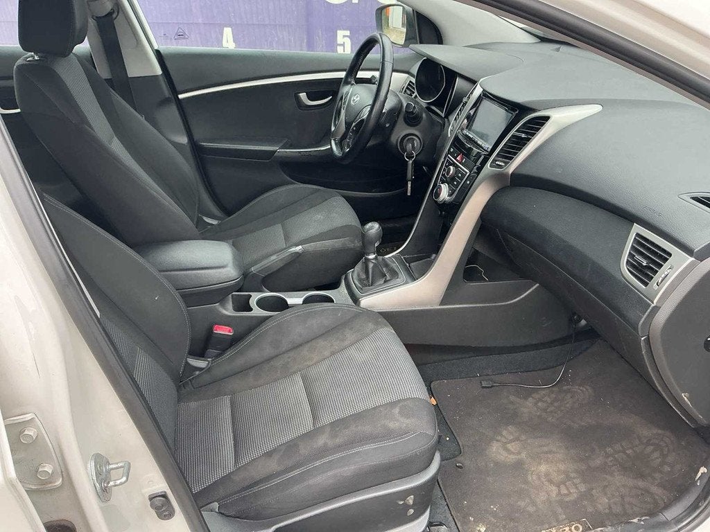 2013 - Hyundai - i30 - 1.6 CRDi i-Dr. Cool - Personenauto, Voorwielaandrijving, Euro 5, Gebruikt, 4 cilinders