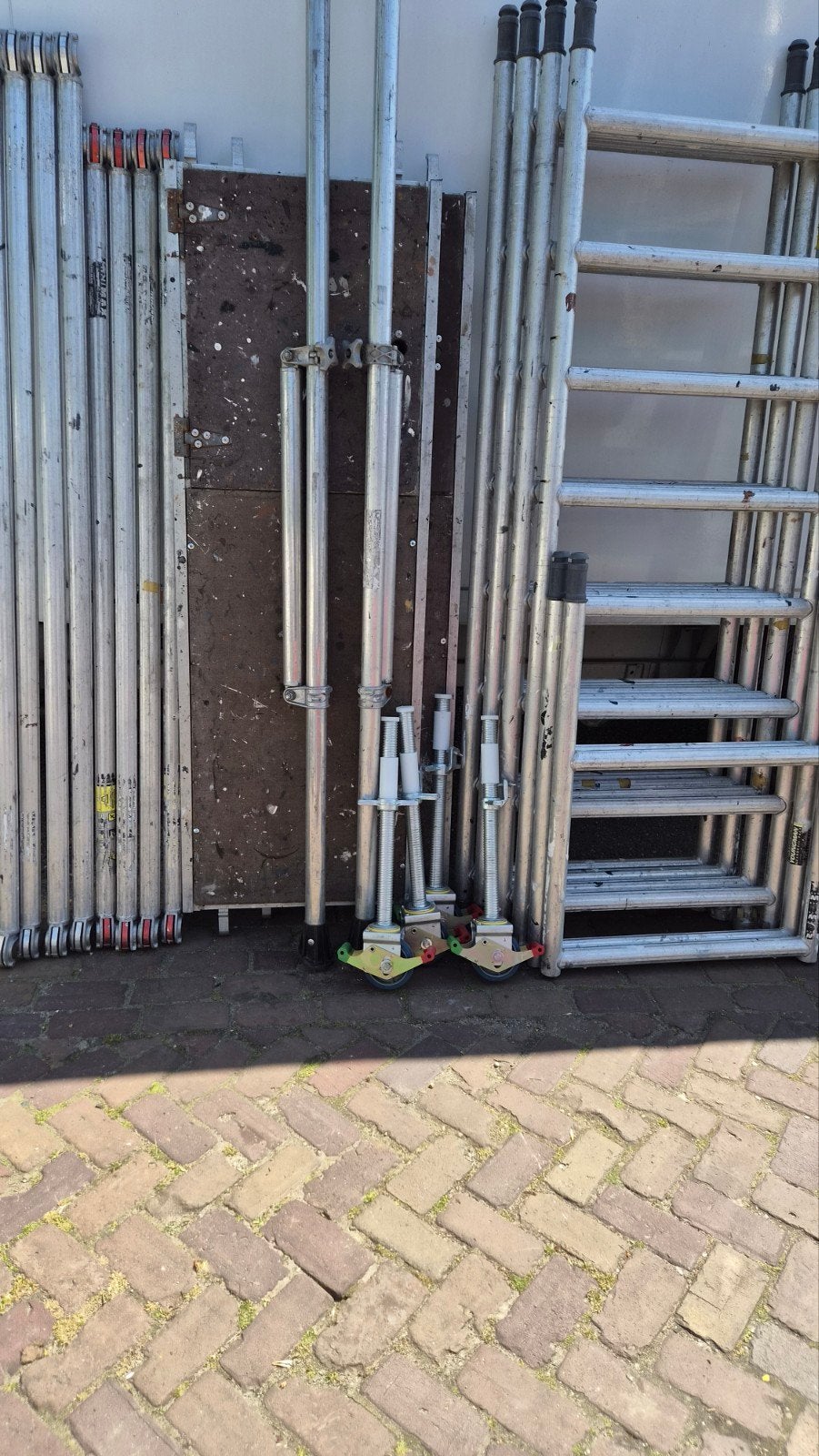 Te koop aluminium rolsteiger Werkhoogte 6 20 mtr, Doe-het-zelf en Verbouw, Steigers, Ophalen of Verzenden, Littele jumbo, Rolsteiger of Kamersteiger