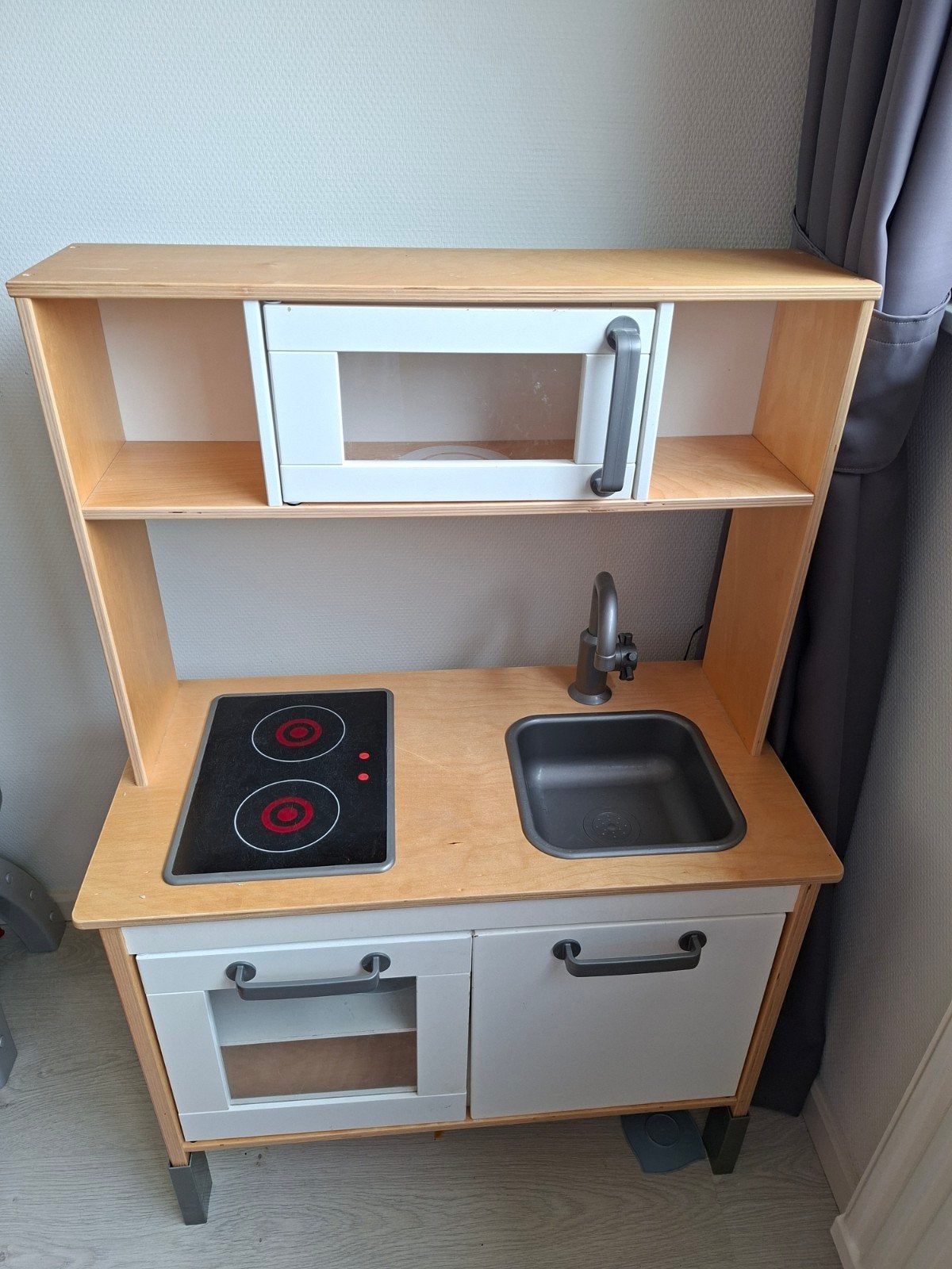 Houten speelkeuken met magnetron, kookplaat en spoelbak, Ophalen, Gebruikt, Hout, Speelkeuken
