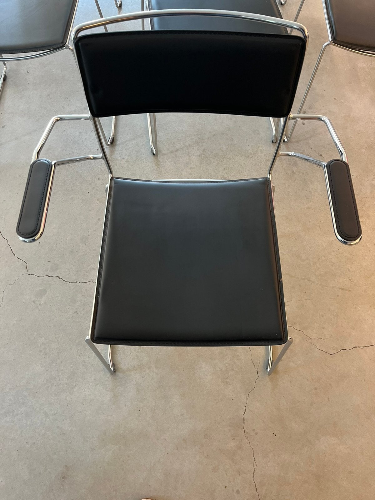 Partij 38 design conferentiestoelen stapelbaar / Bauhaus, Huis en Inrichting, Stoelen, Ophalen, Gebruikt, Italiaanse postmoderne stijl