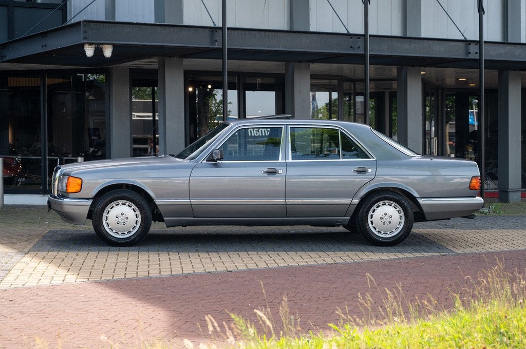 Mercedes-Benz S-Klasse 300SE (bj 1987, automaat), Auto's, Zwart, Bedrijf, Sedan, Lederen bekleding