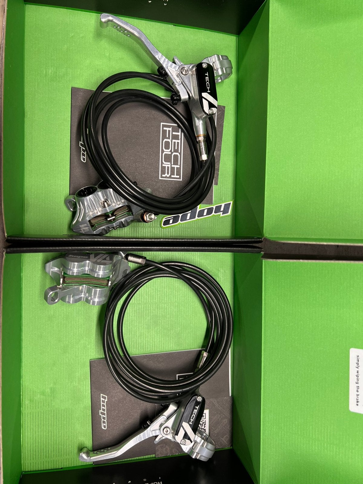 Hope Tech 4 V4 front + rear, Ophalen of Verzenden, Zo goed als nieuw, Mountainbike, Remmen
