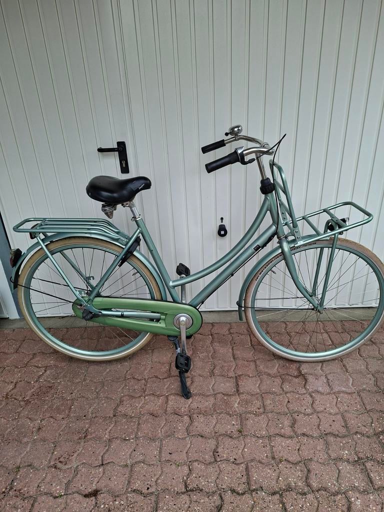 Batavus  CNCTD D49  Damesfiets  28 inch, Fietsen en Brommers, Fietsen | Dames | Damesfietsen, Ophalen, Zo goed als nieuw, Batavus