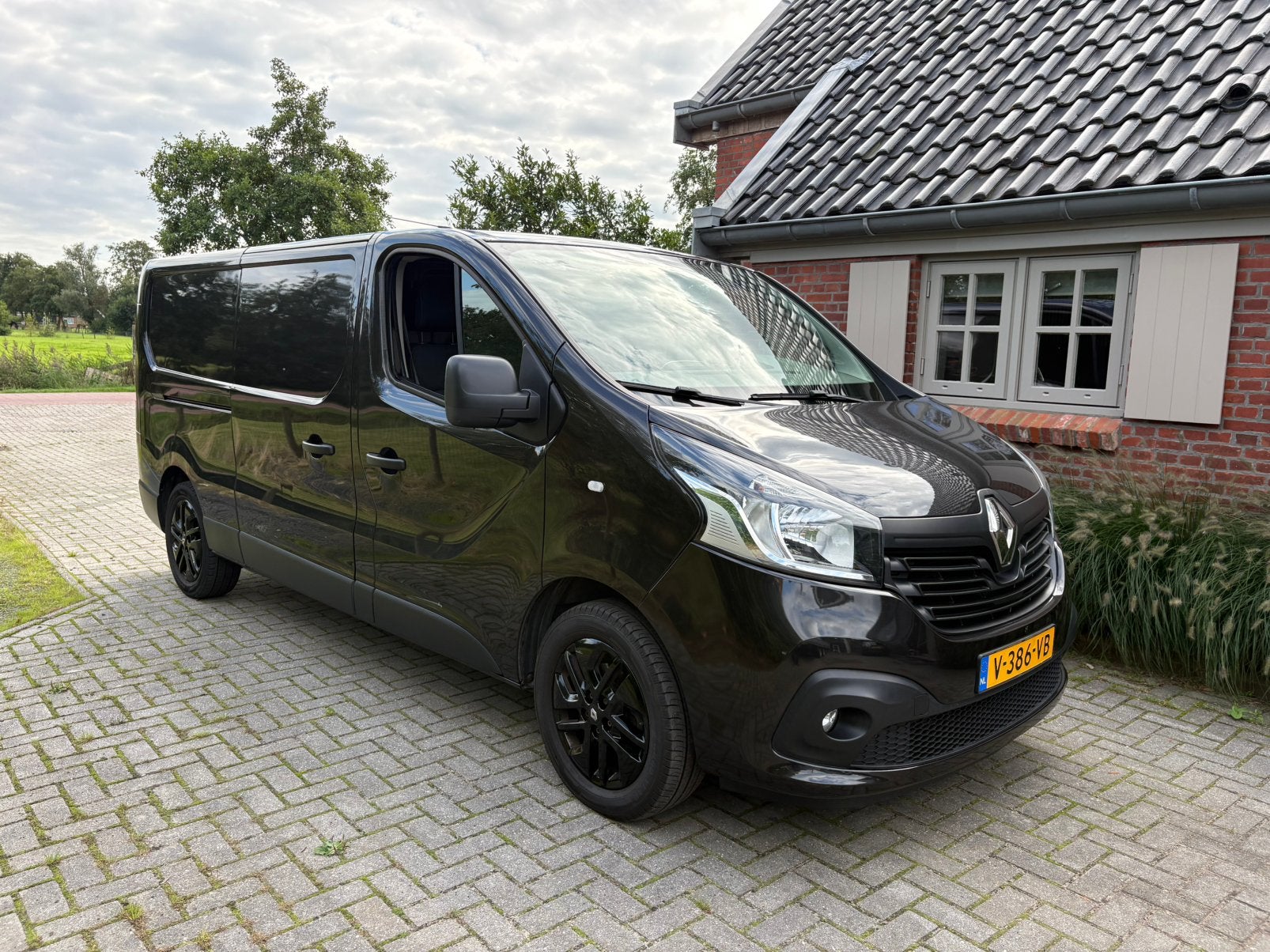 Renault Trafic L2 verlengd | 125 PK | Grijs kenteken, Auto's, Voorwielaandrijving, 125 pk, 4 cilinders, Renault
