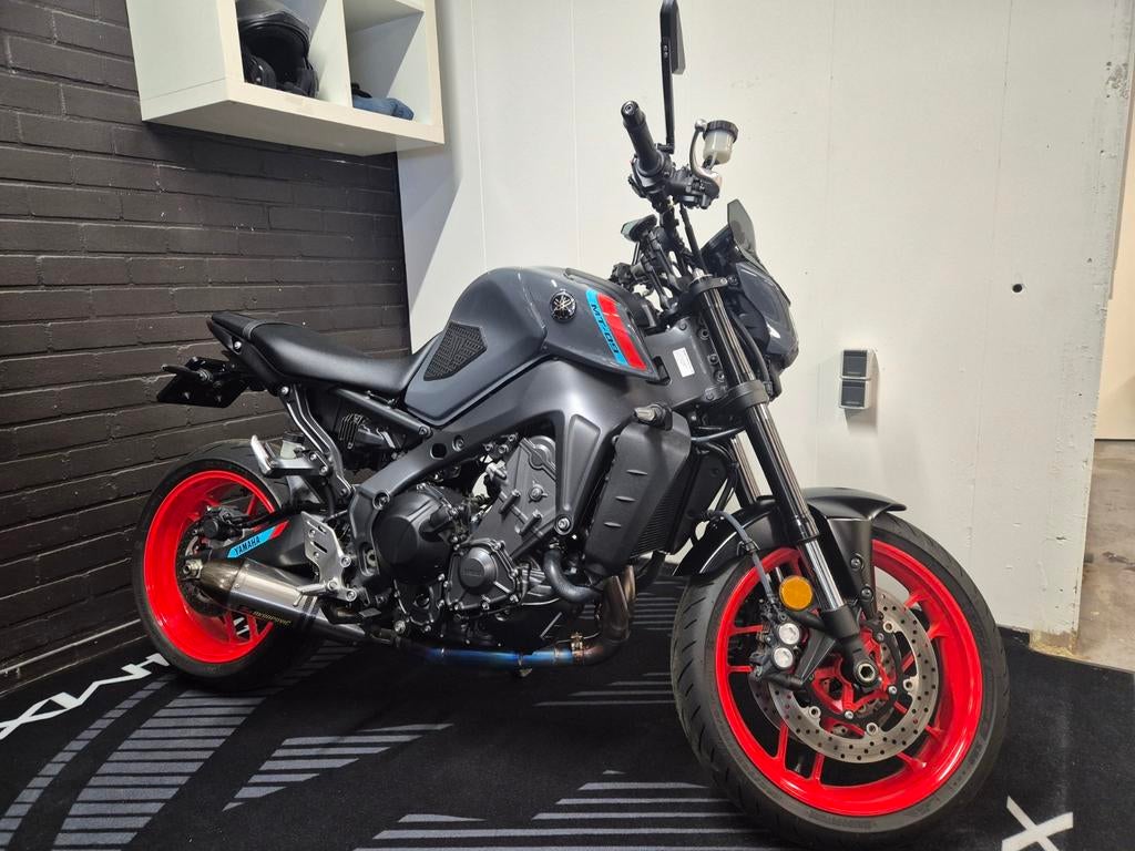 Yamaha MT-09 2021 | 2.470 km | Akrapovič | Nieuwstaat, Motoren, LED Verlichting, 3 cilinders, Particulier, Meer dan 35 kW