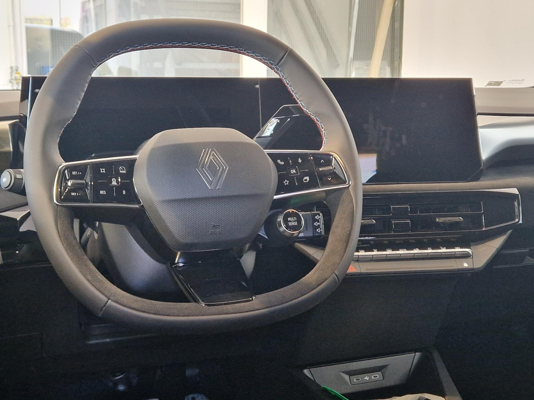 Renault Clio 1.8 Hybrid 160 esprit Alpine | HARMAN KARDON AU, Met garantie (alle), 1246 kg, Zwart, Origineel Nederlands