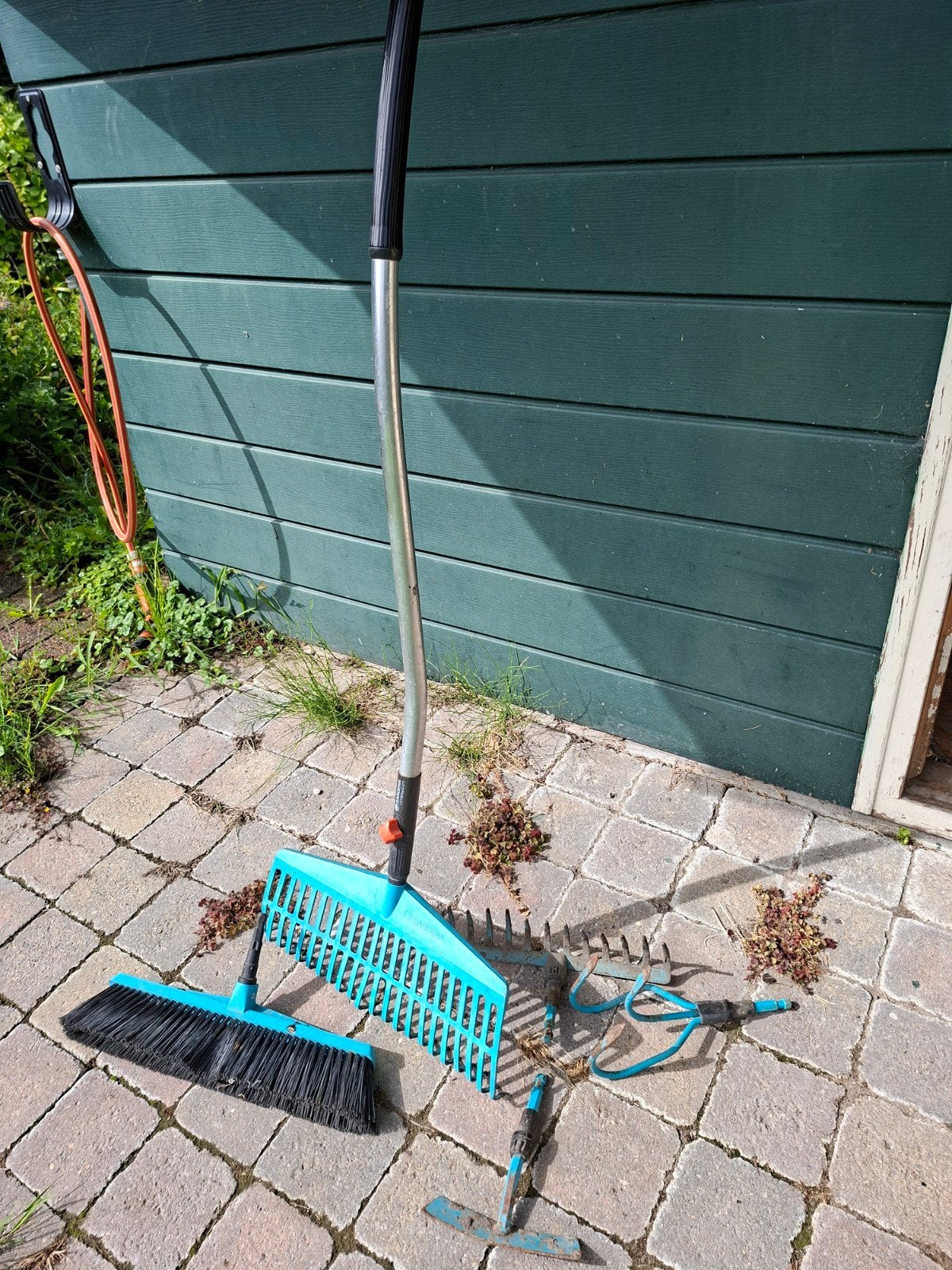 Gardena Hark en Bezem Set - Zo goed als nieuw, Tuin en Terras, Ophalen, Zo goed als nieuw, Bezem, Gardena