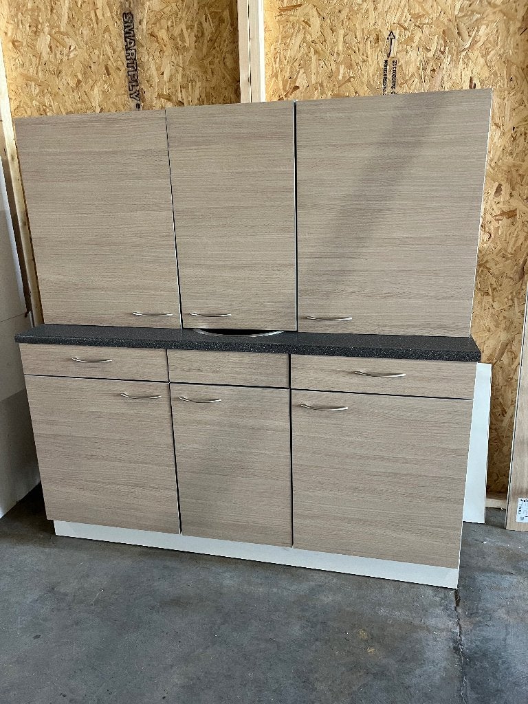 Keukenblok keller 165 cm, Ophalen, 150 tot 200 cm, Zo goed als nieuw, Minder dan 100 cm