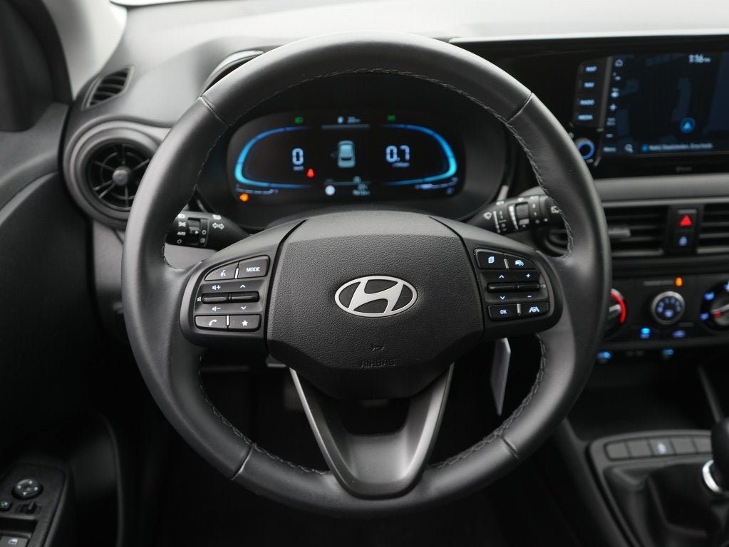 Hyundai i10 1.0 Comfort 5-zits | 15'' Velgen | Private lease, 12 maanden, Stof, Gebruikt, Zwart