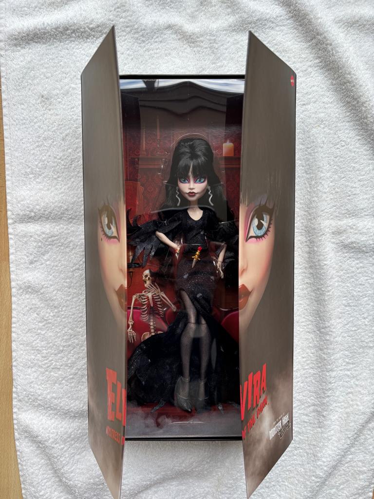 Monster High Elvira first edition, Ophalen of Verzenden, Nieuw, Pop