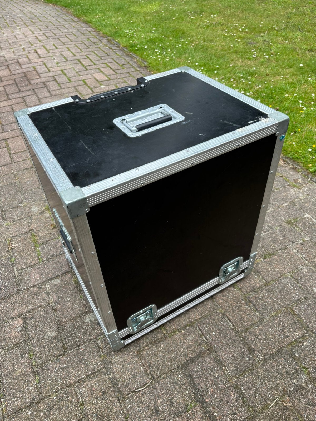 Nette stolp flightcase, Ophalen of Verzenden, Zo goed als nieuw, Overige instrumenten, Flightcase