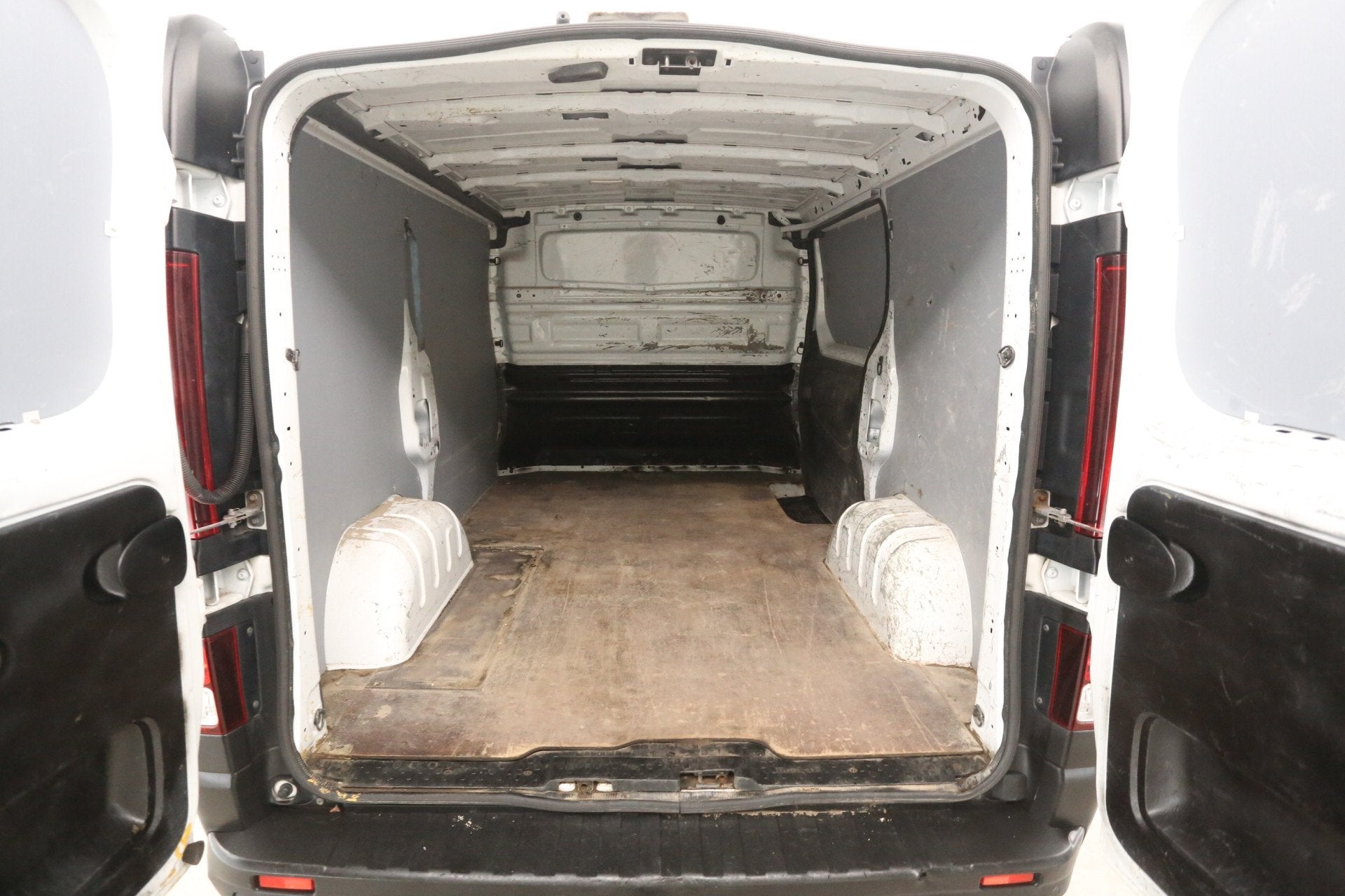 Opel Vivaro 1.6 CDTI L1H1 | EXPORT | Marge | Airco | Camera, Auto's, Bestelauto's, Voorwielaandrijving, Stof, Gebruikt, Euro 6