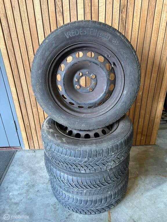 Set stalen velgen met winterbanden 4x98 Fiat Panda /Fiat 500, Auto-onderdelen, Gebruikt, Ophalen of Verzenden, Band(en)