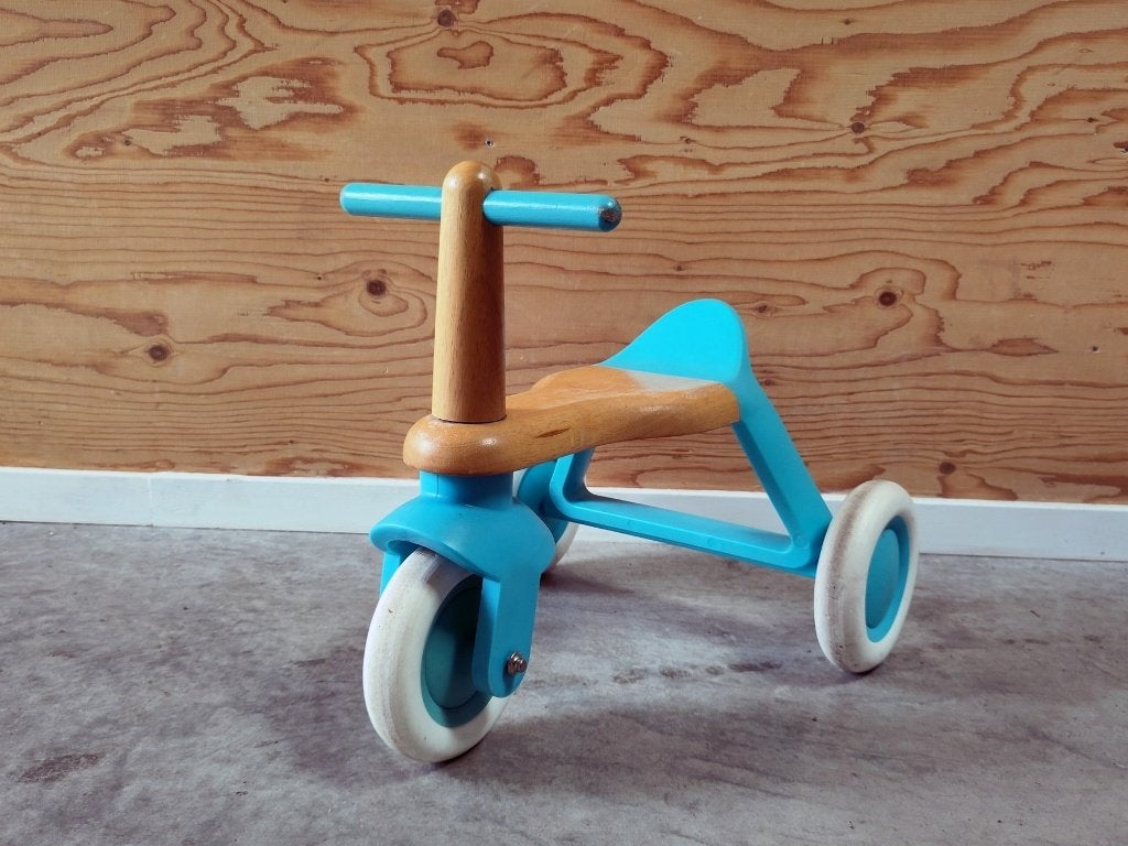 Houten loopfiets driewieler turquoise, 1 tot 3 jaar, Kinderen en Baby's, Ophalen, Gebruikt, Loopfiets