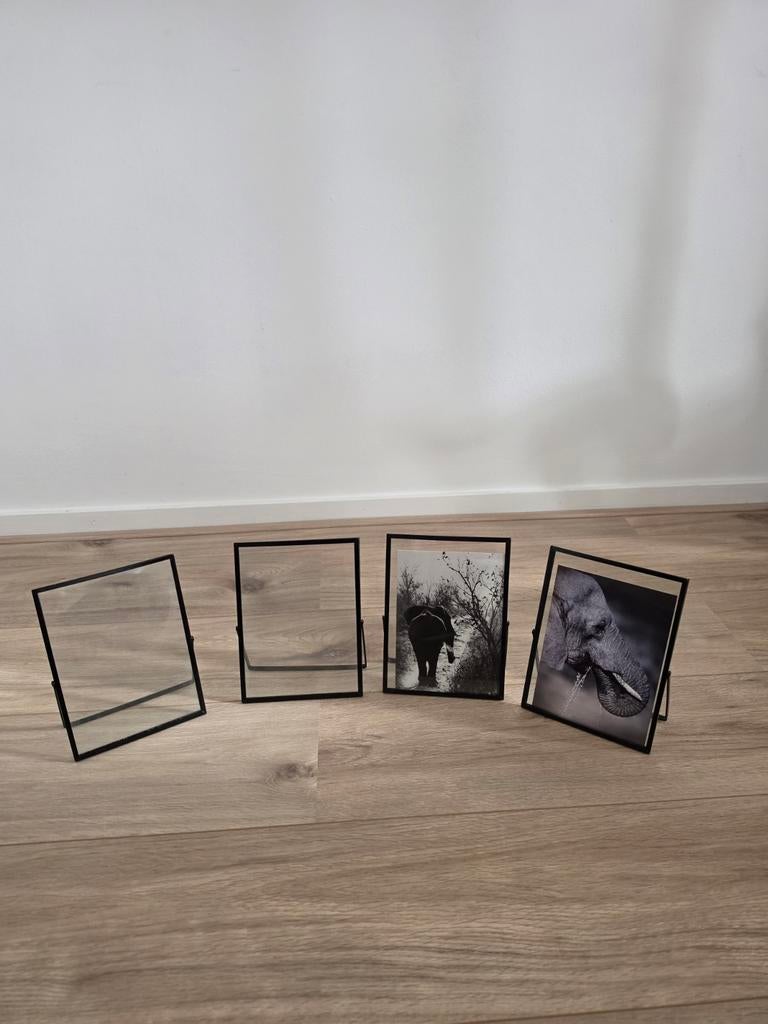 Set van 4 fotolijsten zwart metaal met glas nieuw, Audio, Tv en Foto, Fotografie | Fotolijsten, Ophalen of Verzenden, Nieuw