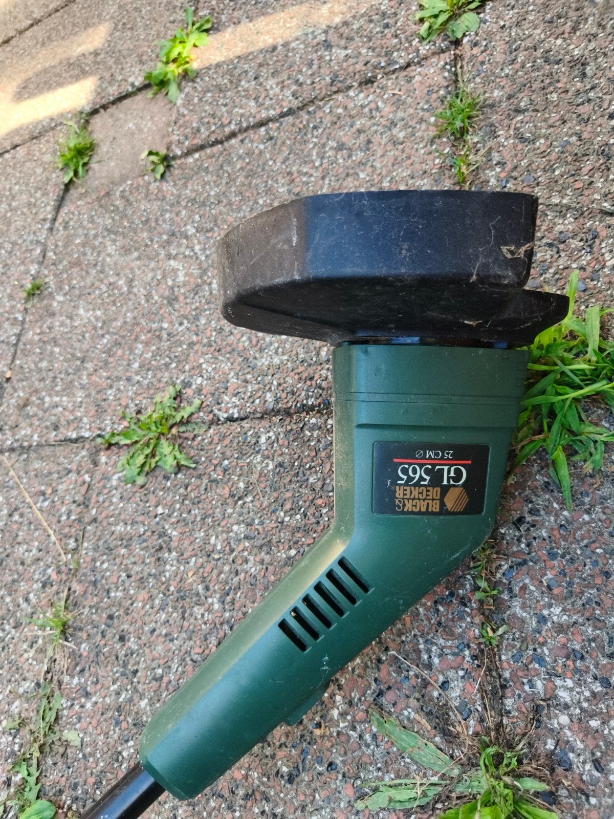 Black & Decker GL565 grastrimmer - Nieuw snoeidraad nodig, Ophalen, Gebruikt, Black & Decker, 10 tot 30 cm