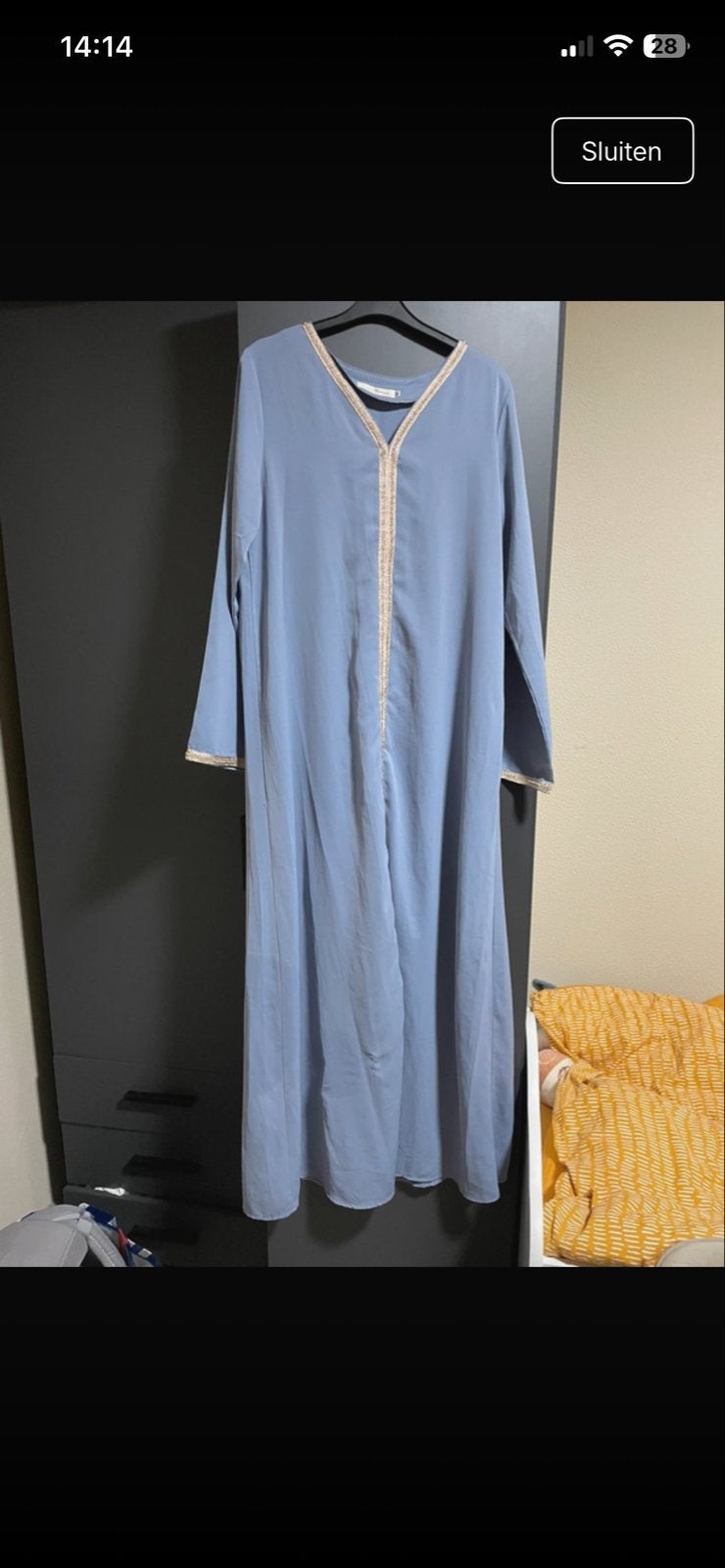 Elegante Blauwe Abaya met Gouden Details, Ophalen, Zo goed als nieuw, Blauw