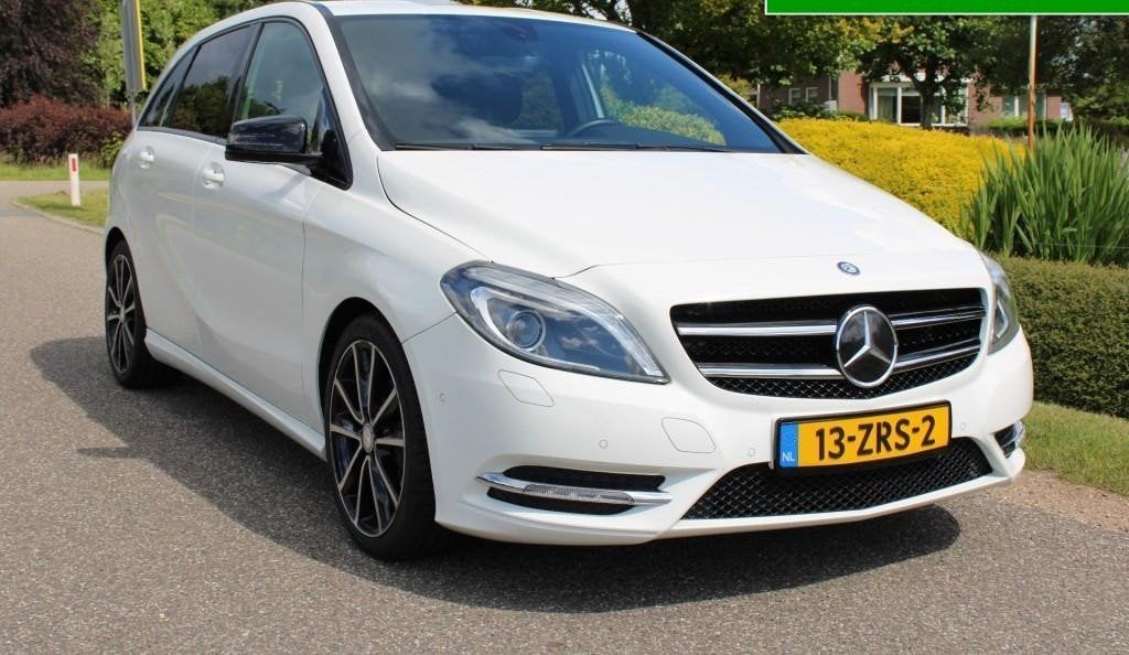 Mercedes-Benz B-Klasse 1.6 B180 5DRS Blue EFF MET GARANTIE!, Auto's, Voorwielaandrijving, 4 cilinders, 1395 kg, Leder en Stof