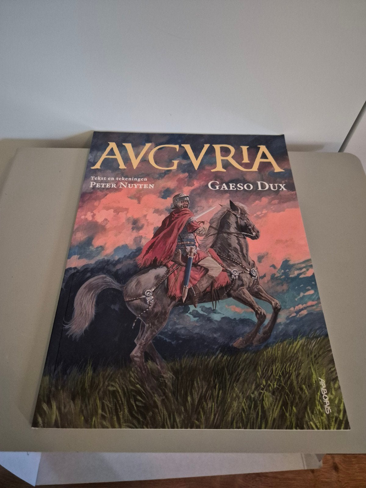Auguria - Deel 2: Gaeso Dux (Peter Nuyten) - ZGAN, Ophalen of Verzenden, Zo goed als nieuw